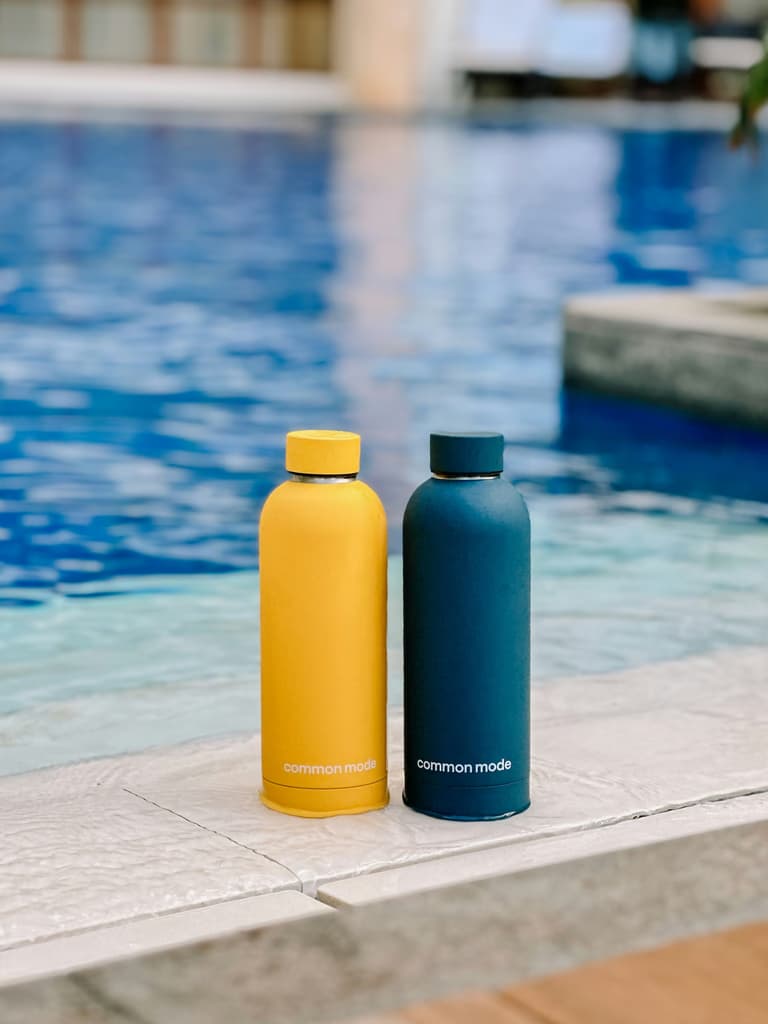 Rowa merchandise and bottles